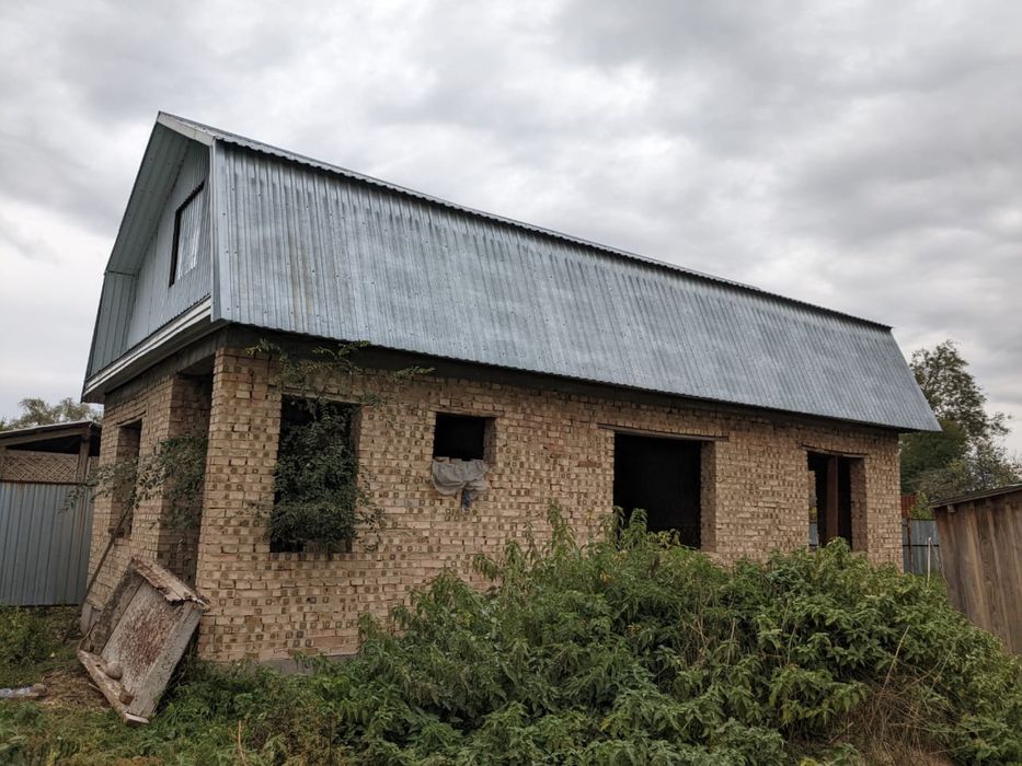 Продам участок вдоль трассы