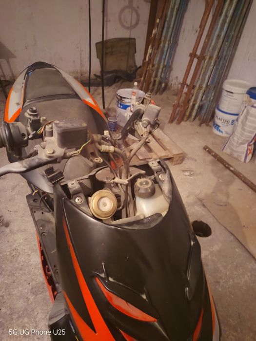 Aprilia sr50 ditech продава се цял