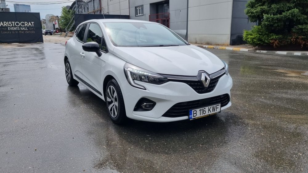 Renault Clio Hibrid 2023 România