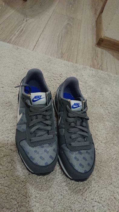 Маратонки NIKE,Adidas