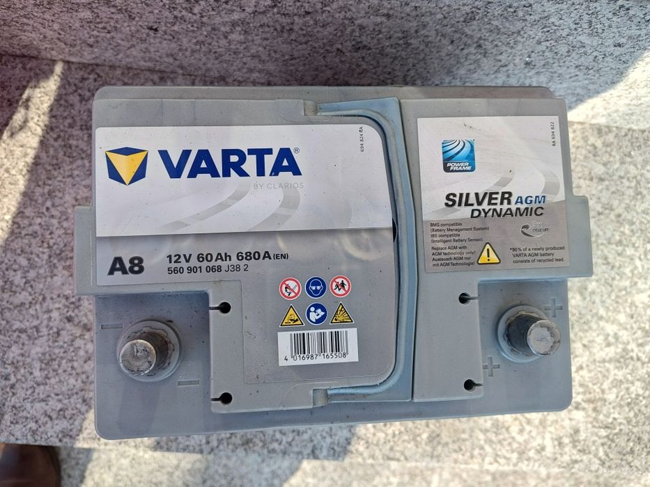 Vând baterie auto,AGM,start-stop