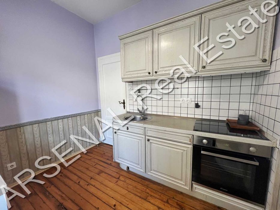 Двустаен апартамент под наем, Център