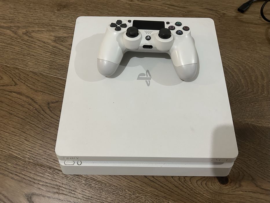 vand play station 4