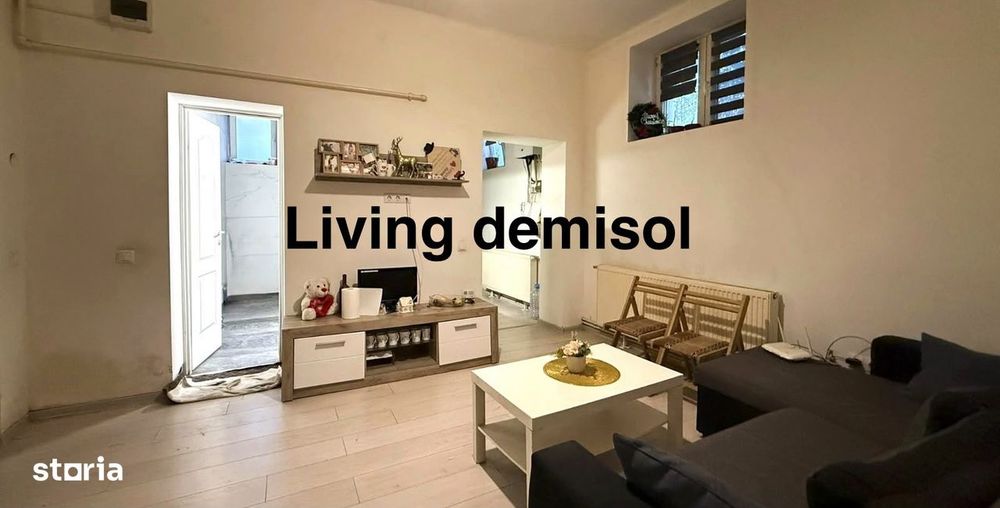 Liniste si intimitate in zona centrala–Apartament in vila, garaj+dem
