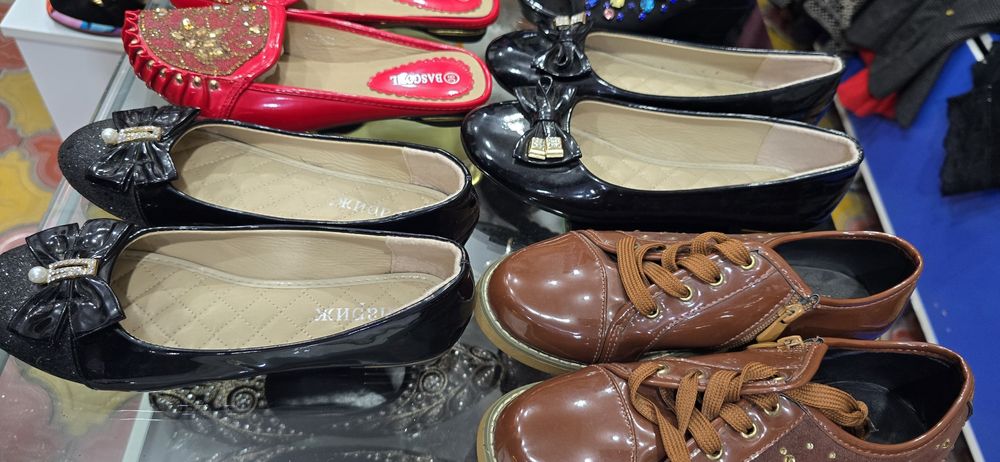 Yangi oyoq kiyimlar. Новые обуви