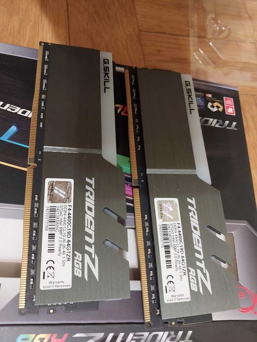 64GB DDR4 4400Mhz CL19 - G.Skill TridentZ RGB