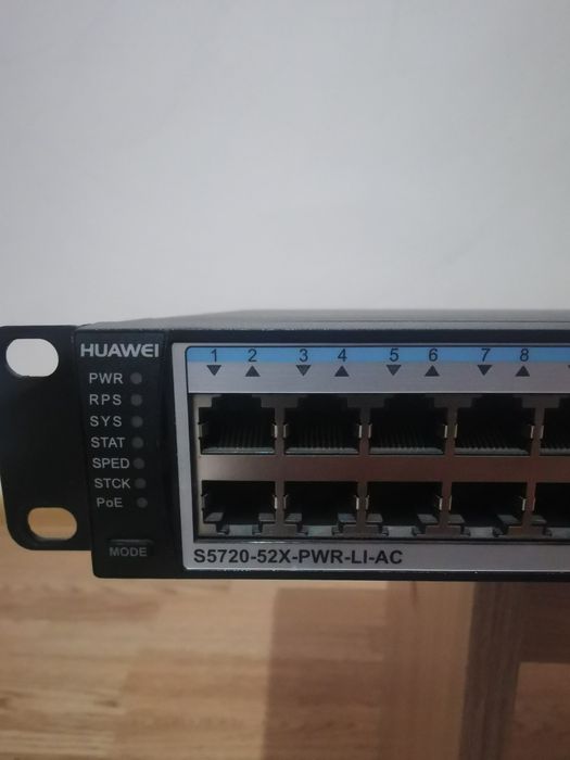 Продам коммутатор Huawei