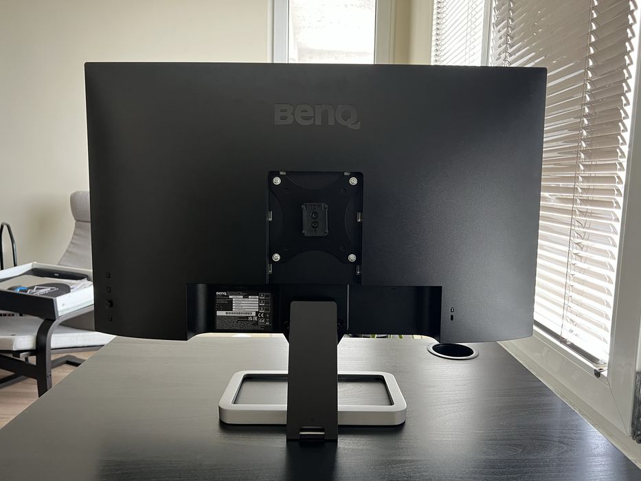 BenQ EW2780Q 27” QHD IPS монитор