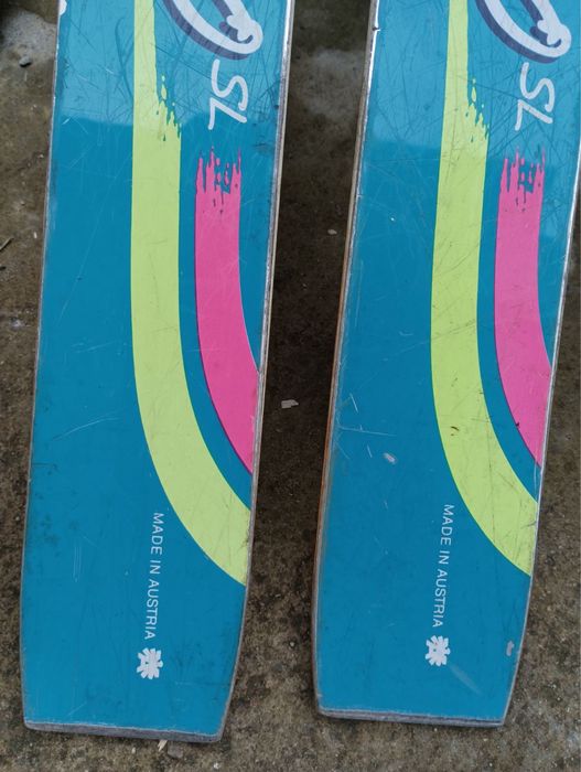 Продавам ски