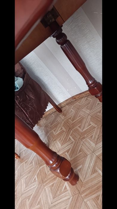 Деревянный раскладной стол
