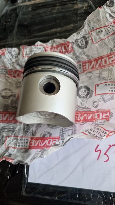 Garnitura chiulasa set motor tractor utilaje agricole toată gama case