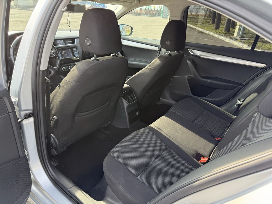 SKODA Octavia 2015 — imagine 5