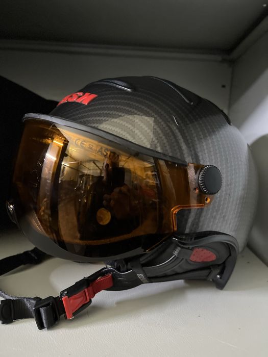 Шлем лыжи сноуборд