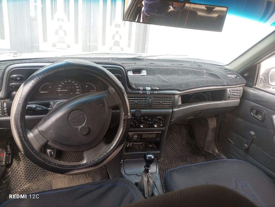 Nexia sotiladi sons 1,5 dvigatel