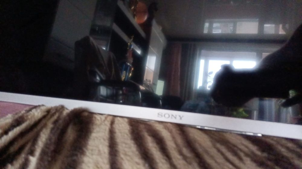 Продам телевизор Sony
