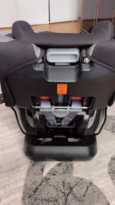 Vând scaun auto pentru copil Foppapedretti 9-36 kg