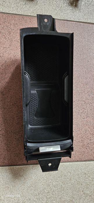 Vând mânere uși golf 5