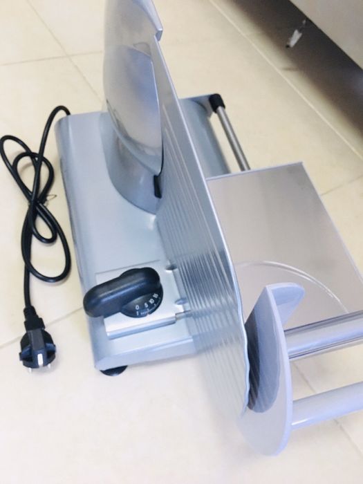 Слайс Колбасорезачка