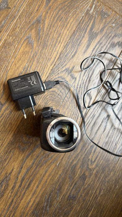 видеокамера Panasonic HC-V180