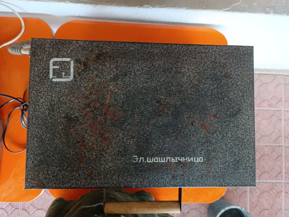 Эл.шашлычница OFT-8