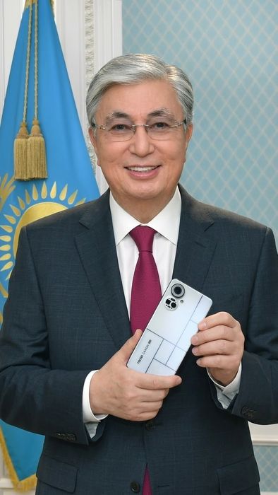 Tecno Camon 19 Pro Mondrian edition Обмен