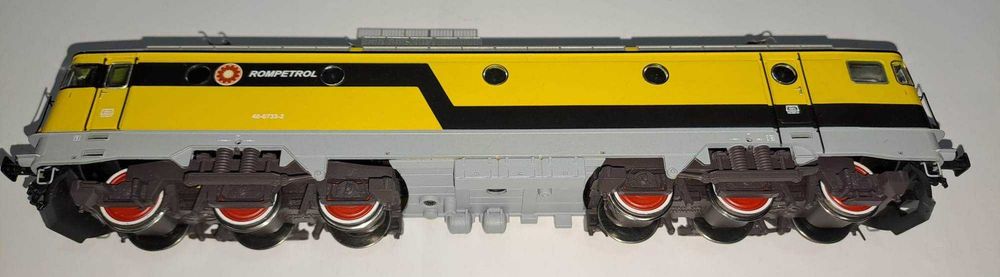 Vand o locomotiva electrica EA 060  ROMPETROL ,scara HO