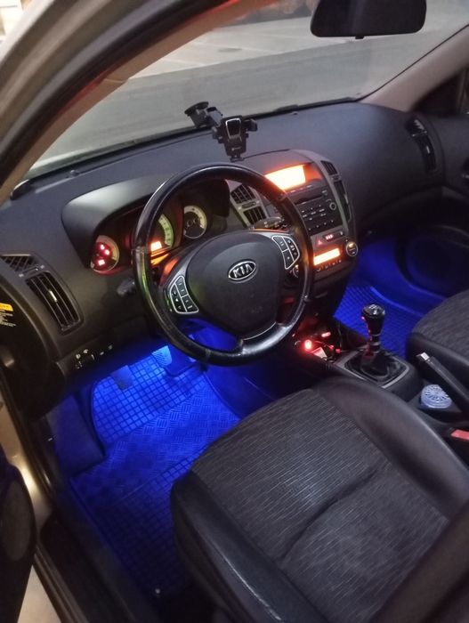 KIA ceed  1.6 CRDI