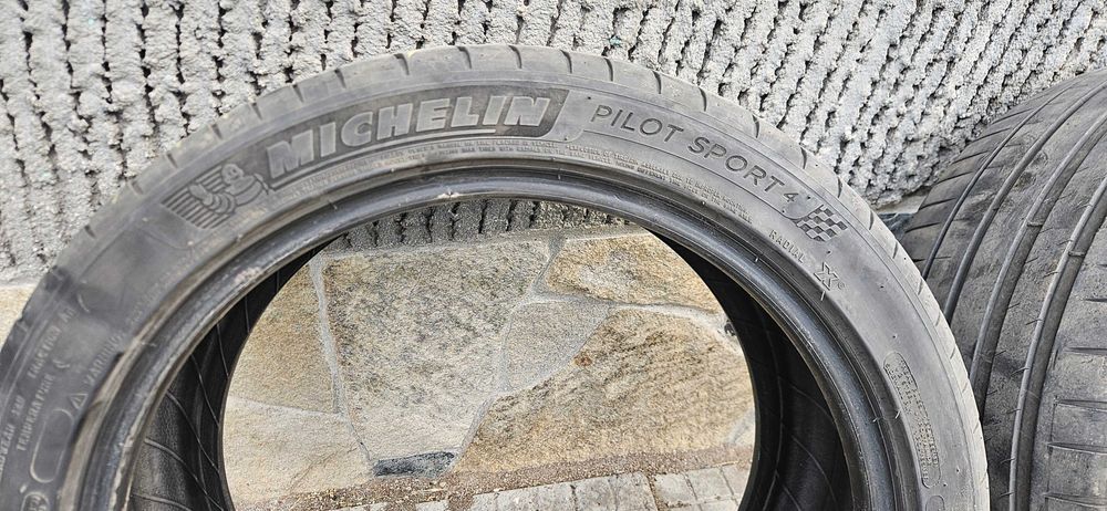 Летни гуми 245/40/18