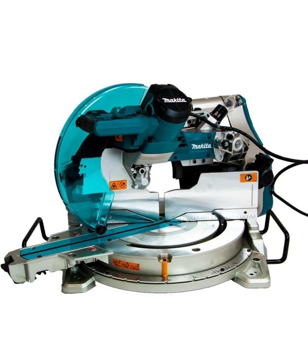 Нова пендула MAKITA LS1219L