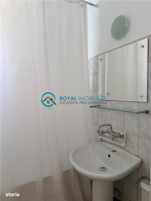 Royal Imobiliare - Inchiriere apartament 3 camere zona Democratiei