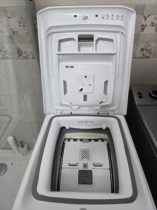 Vând mașină de Spălat verticala marca Candy capacitate 8kg