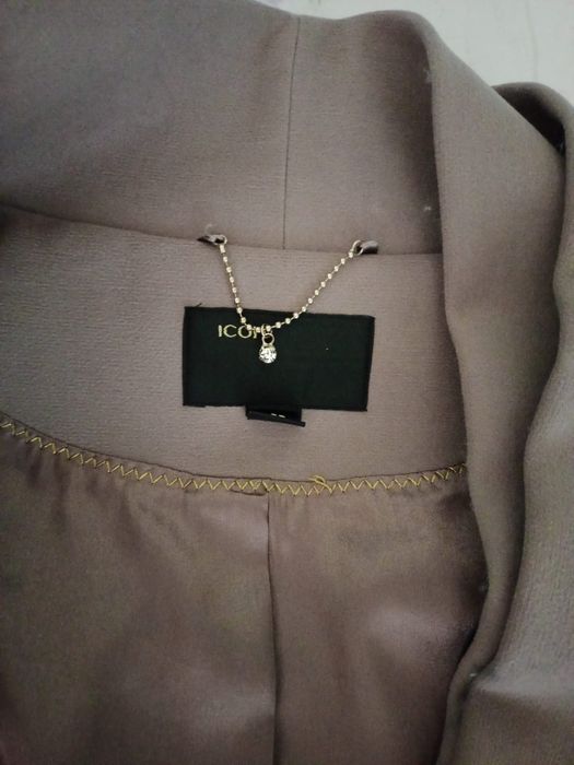 Продам пальто женское