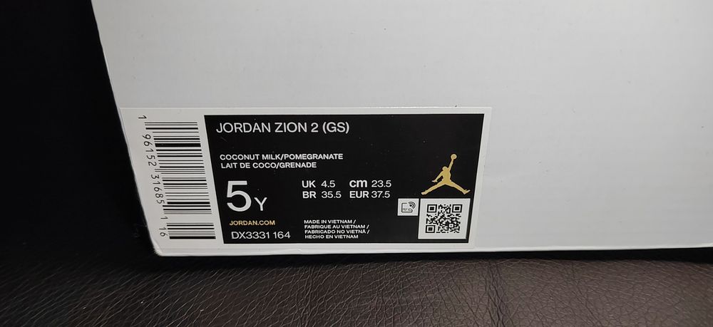 Nike Jordan Zion 2,номер 37,5
