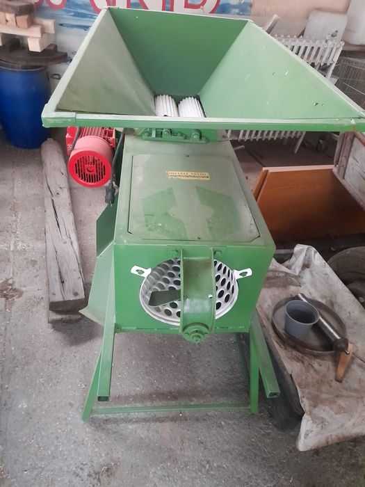 Desciorchinator struguri