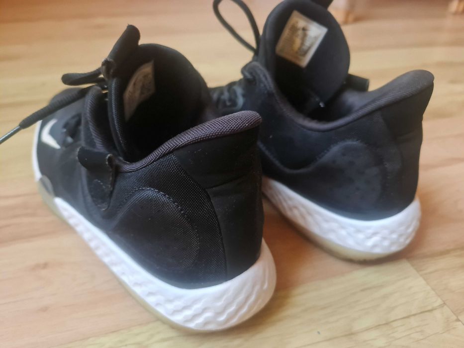 Баскетболни кецове Nike 45 номер