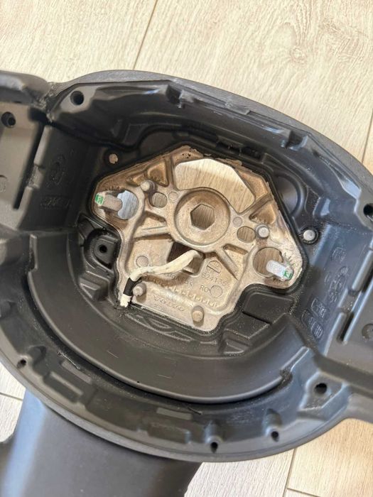 Volan VOLVO S90/S60/XC60/XC90/XC40/ Nou Original cu Incalzire