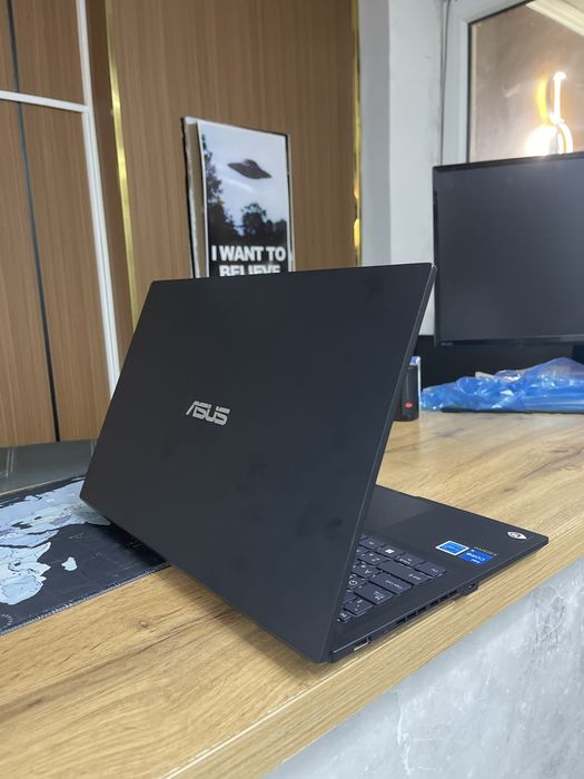 Продается ноутбук Asus ExpertBook