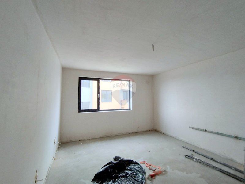 Продава се Двустаен апартамент в Варна, Виница - 82 кв.м за 1330 €/кв.м - Снимка #5