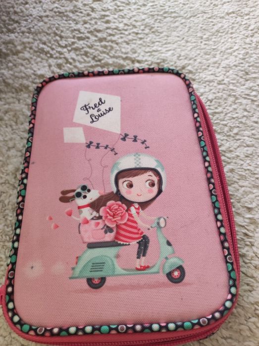 Ученическа раница Totto+несесер