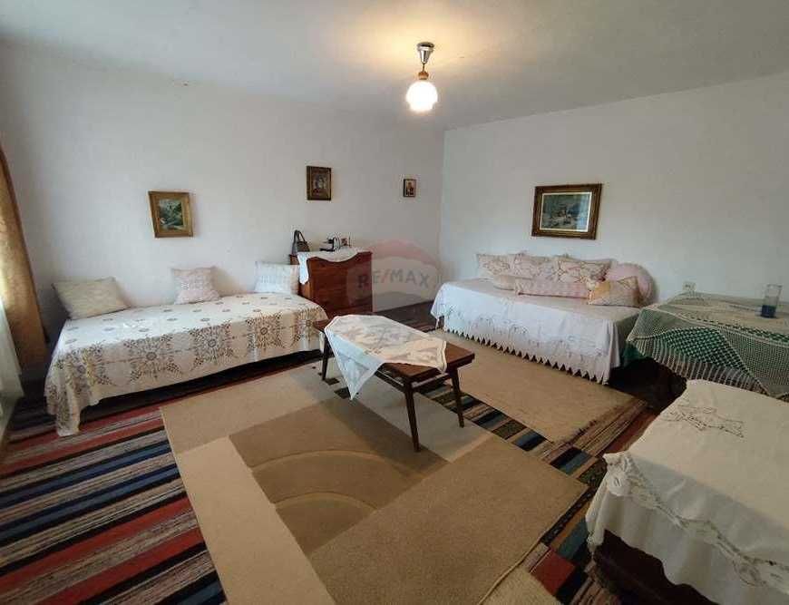 Продава се Къща в Добрич, Автогара - 527 кв.м за 342 €/кв.м - Снимка #8