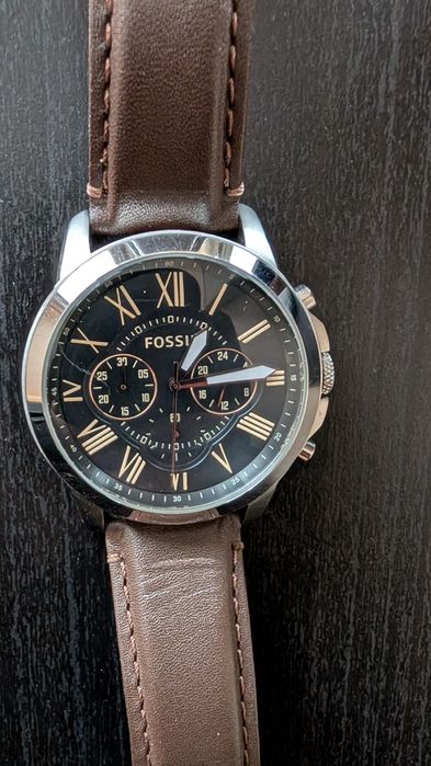 Ceas Fossil Grant cu curea piele