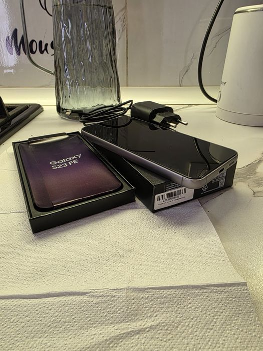 Продам телефон SAMSUNG S 23 FE