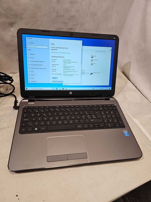 Laptop HP 250 G3 TPN-C117 Intel I3 generatia 4a 4gb ram