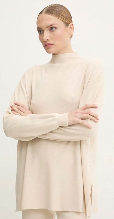 Пуловер от изчистен трикотаж