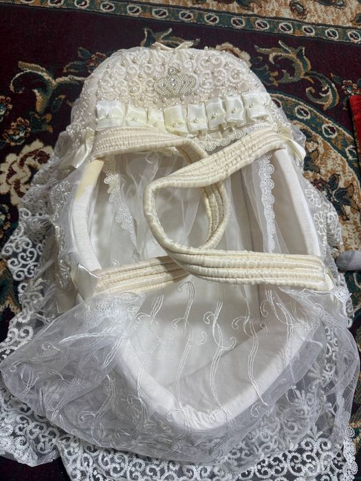 Конверт и корзины на выписку