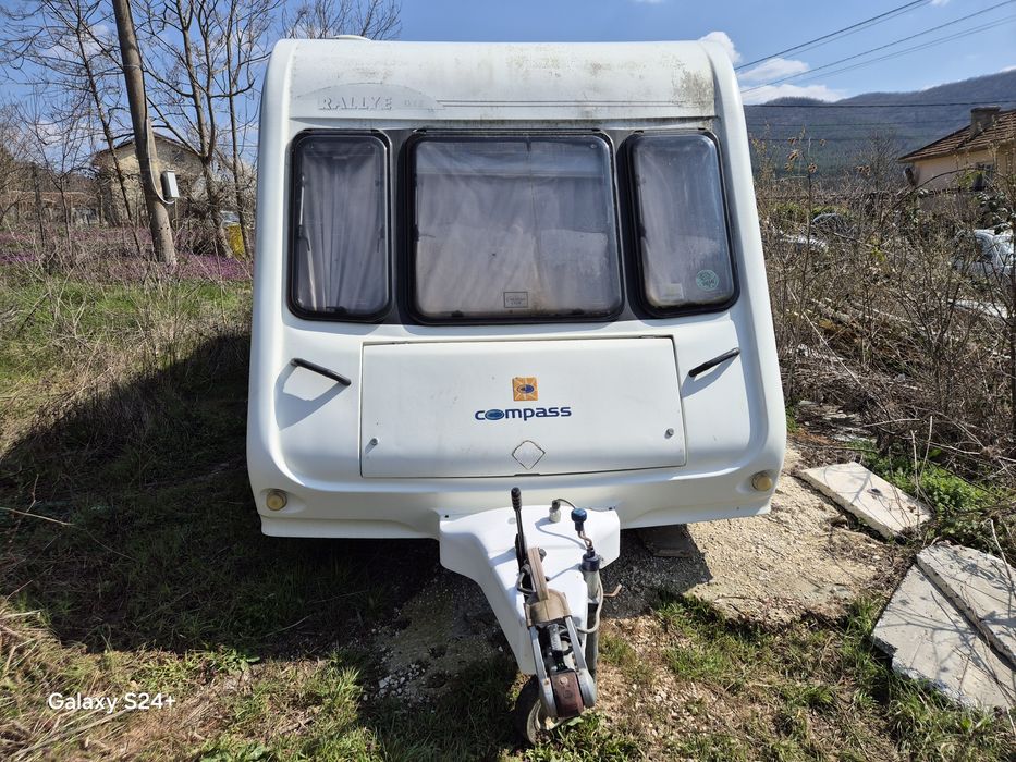 Продавам каравана Compass Rallye