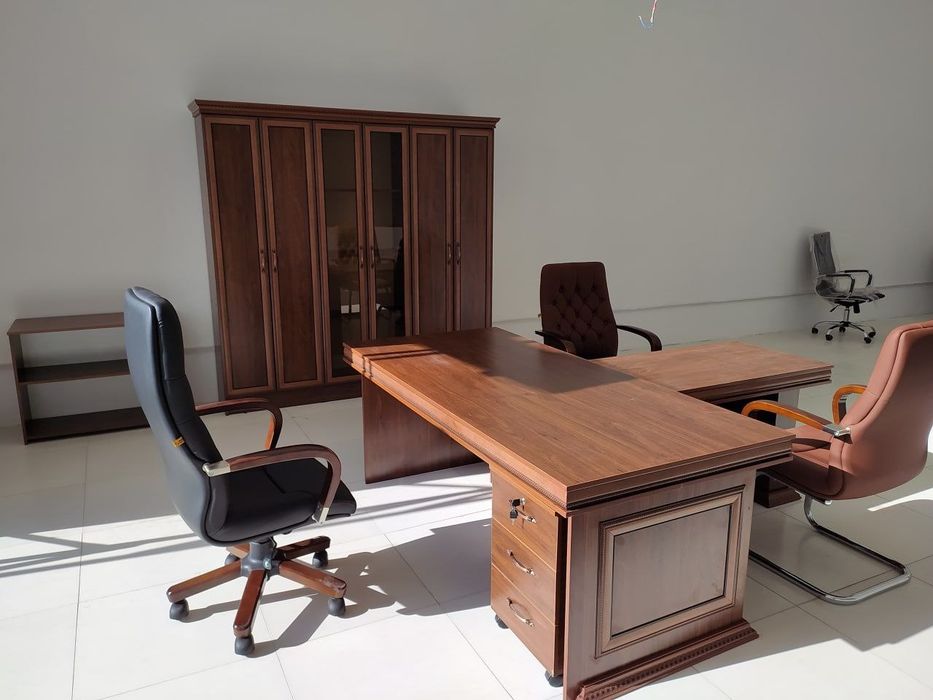 Ofisniy mebel "CLASSICA"