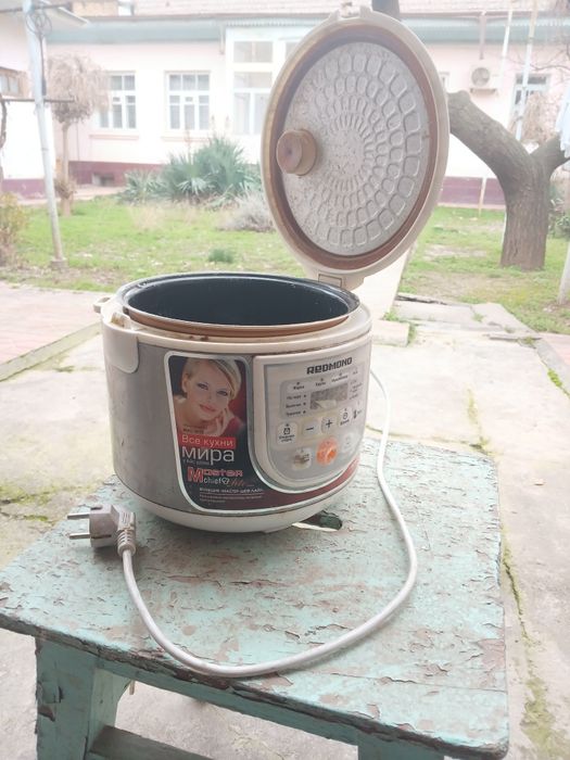 Мультиварка б/у дешево