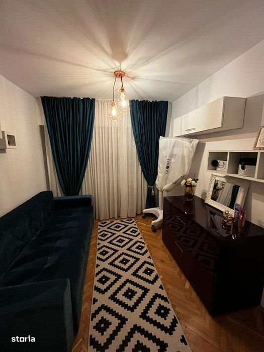 Apartament 3 camere decomandate, 2 bai, etajul 1, zona strazii Bucures