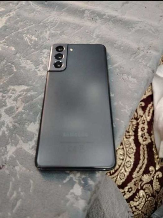 Samsung  s21  новый